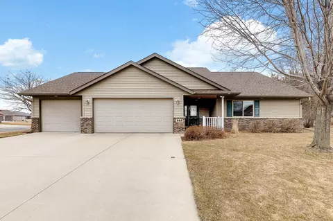 302 13th St N, Cold Spring, MN 56320