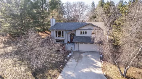 5582 Glenbrook Ct SE, Rochester, MN 55904