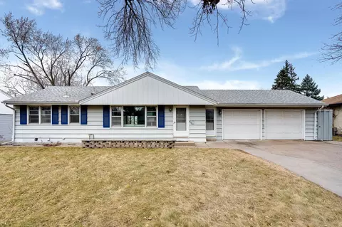 651 Helene Pl NE, Fridley, MN 55432