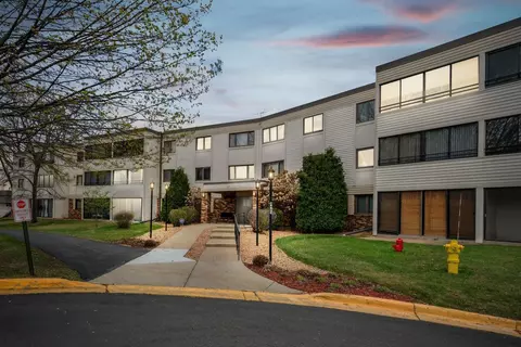 4465 Trenton Ln N #205, Plymouth, MN 55442