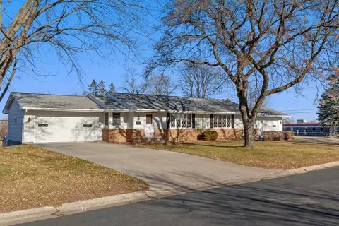 7900 40th Ave N, New Hope, MN 55427