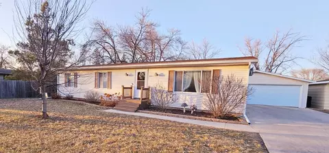 636 7th Ave W, West Fargo, ND 58078