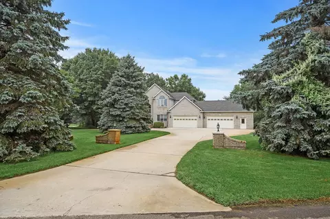 13942 Terrace Rd NE, Ham Lake, MN 55304