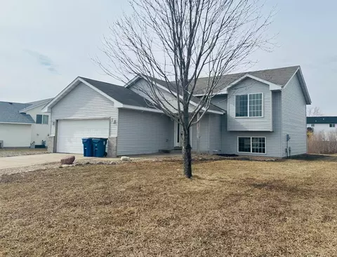 465 Morgan Dr, Foley, MN 56329