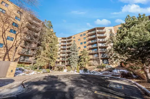 210 W Grant St #111, Minneapolis, MN 55403