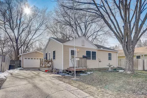 920 Park St, Anoka, MN 55303