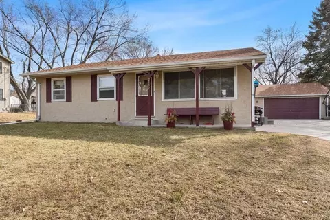 2552 Dorothy Ave, White Bear Lake, MN 55110