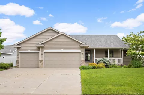 139 Pheasant Ridge Dr, Montrose, MN 55363