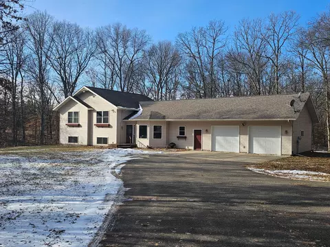 11224 Country Ln, Brainerd, MN 56401