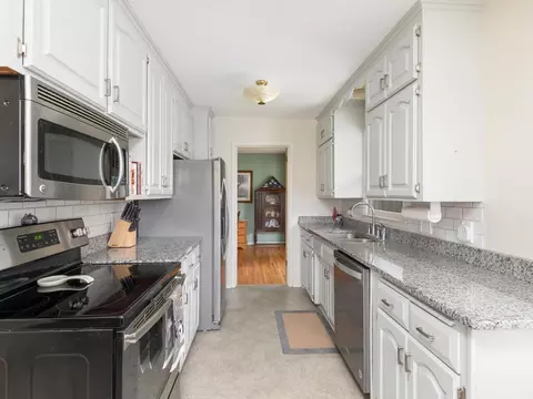 8807 Beard Ave S, Bloomington, MN 55431 photo 9