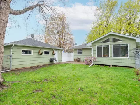 8807 Beard Ave S, Bloomington, MN 55431 photo 28