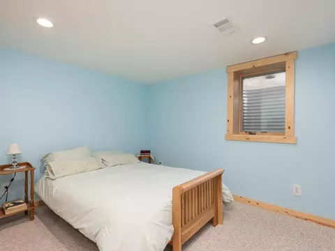 8807 Beard Ave S, Bloomington, MN 55431 photo 22