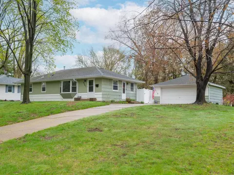 8807 Beard Ave S, Bloomington, MN 55431