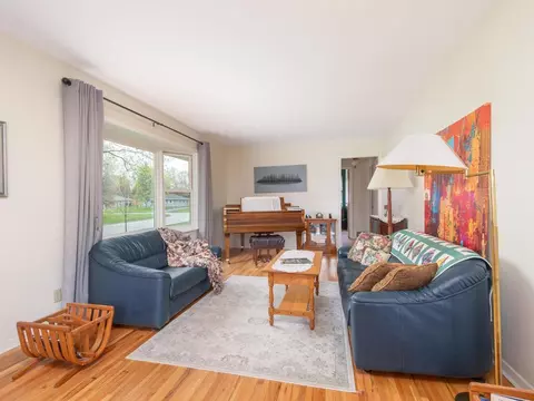 8807 Beard Ave S, Bloomington, MN 55431 photo 4