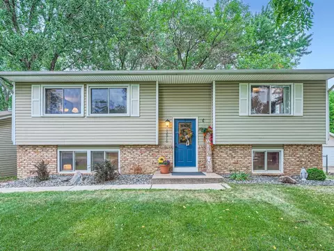 12910 Deerwood Ln N, Dayton, MN 55327