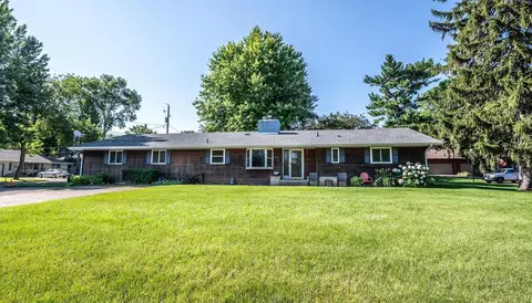418 Woodley St E, Northfield, MN 55057