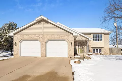 104 Maywood Ave, Eagle Lake, MN 56024
