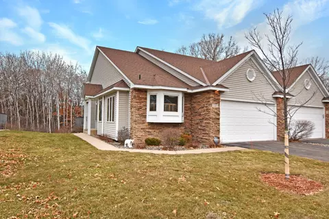 727 Crescent Curv, White Bear Twp, MN 55127
