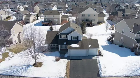 16572 Falkirk Trl, Lakeville, MN 55044
