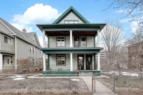 2542 11th Ave S, Minneapolis, MN 55404