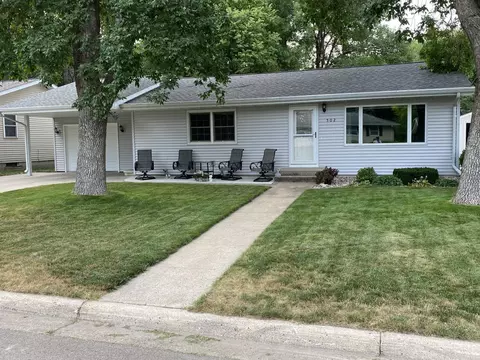 502 Kathryn Ave, Marshall, MN 56258