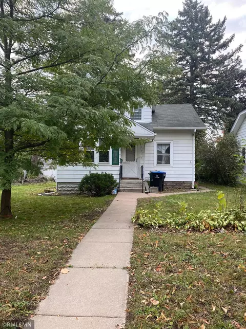 1836 Carl St, Lauderdale, MN 55113