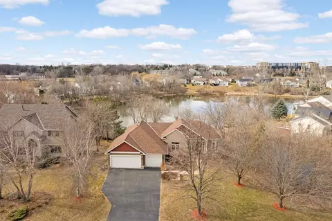 9294 Preserve Trl, Woodbury, MN 55125