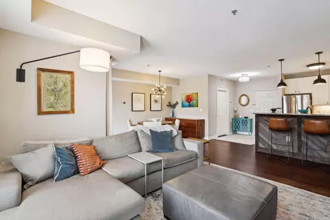 675 N 1st St #302, Minneapolis, MN 55401