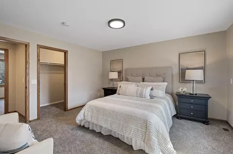 Bedroom - 2875 Pheasant Cir, Mound, MN 55364 photo 4 of 4