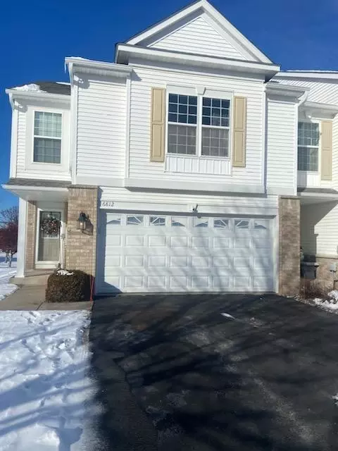 6812 Christian Curv, Woodbury, MN 55125