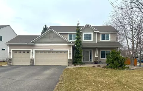 1273 Pinehill Blvd, Waconia, MN 55387