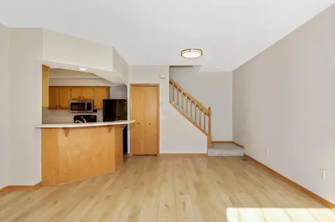 1900 Sapphire Pt #111, Eagan, MN 55122 photo 6