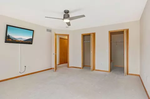1900 Sapphire Pt #111, Eagan, MN 55122 photo 18