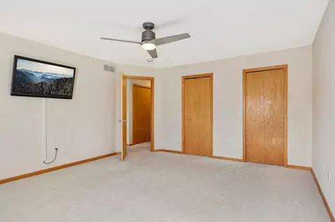 1900 Sapphire Pt #111, Eagan, MN 55122 photo 19
