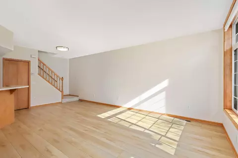 1900 Sapphire Pt #111, Eagan, MN 55122 photo 9