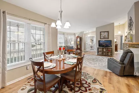 3478 Trails End Rd, Eagan, MN 55123 photo 6