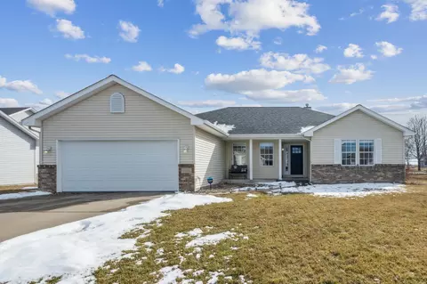 1216 Lakeview Pkwy, Buffalo, MN 55313