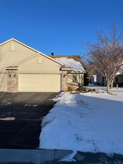 2990 Pitrina Way, Little Canada, MN 55117