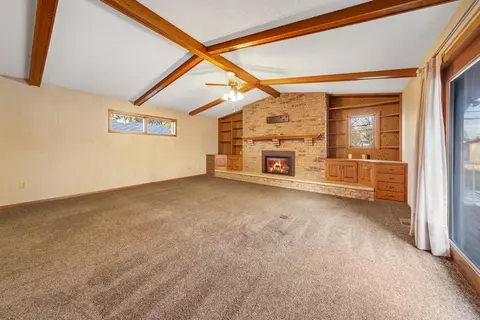 Bedroom - 931 9th Ave SW, Faribault, MN 55021 photo 1 of 6