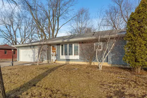 Exterior - 931 9th Ave SW, Faribault, MN 55021 photo 2 of 7
