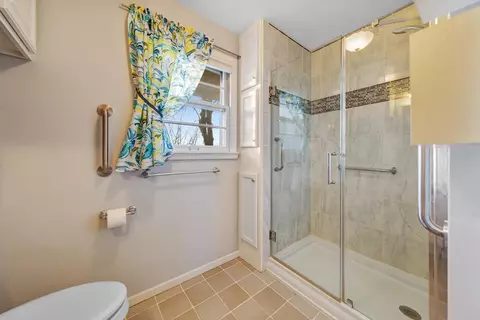 Bath - 931 9th Ave SW, Faribault, MN 55021 photo 2 of 3