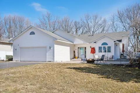 544 Nelson Ln, Center City, MN 55012