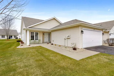 17288 Marshfield Ln, Prior Lake, MN 55372