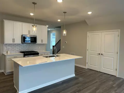 4893 Avery Ct, Eagan, MN 55123 photo 2