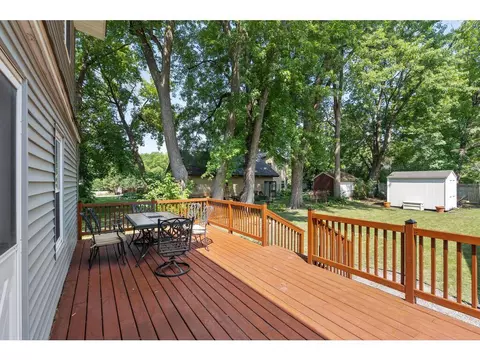 4904 Main St E, Maple Plain, MN 55359 photo 26
