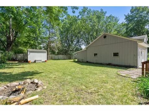 4904 Main St E, Maple Plain, MN 55359 photo 27