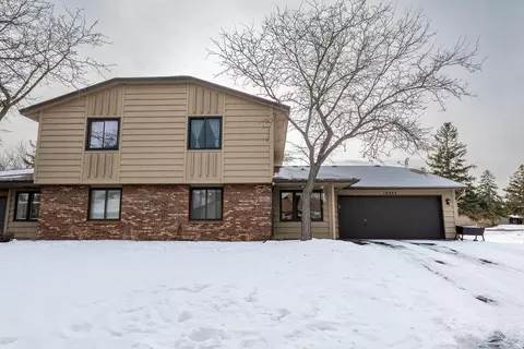 15323 40th Ave N, Plymouth, MN 55446