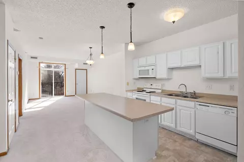 1776 Maryland Ave E #204, Saint Paul, MN 55106