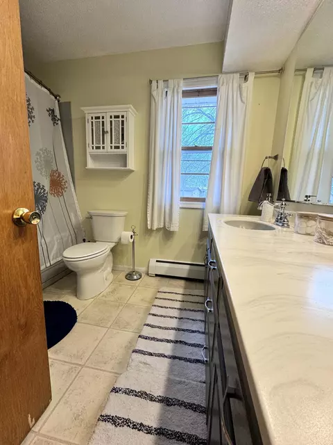 Bath - 908 3rd St S, Cold Spring, MN 56320 photo 2 of 5