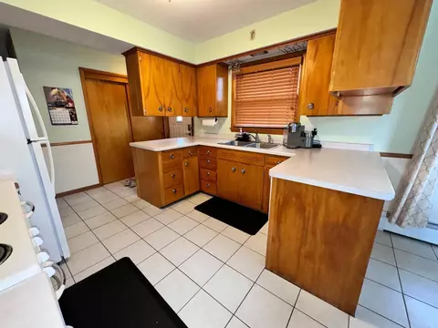 Kitchen - 908 3rd St S, Cold Spring, MN 56320 photo 2 of 5